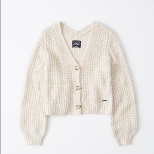 Abercrombie V Neck Cropped Fuzzy Cardigan